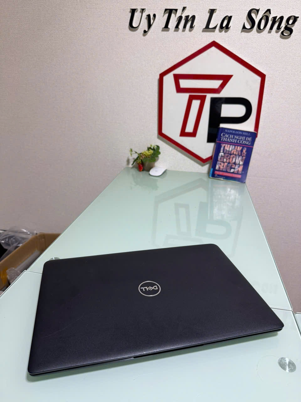 Dell Latitude 3500 / i7-8565U (up to 4.60Ghz | 4 nhân 8 luồng